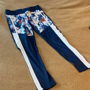 Kyodan | Navy leggings with mesh and floral details, M
